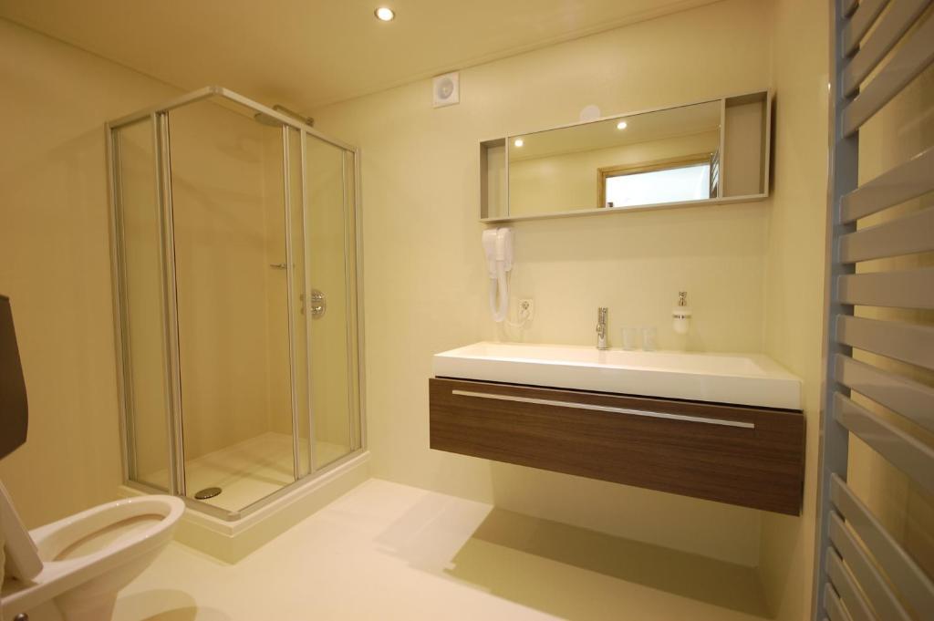 Hotel Bij Hen Op Ameland à Hollum  Chambre photo