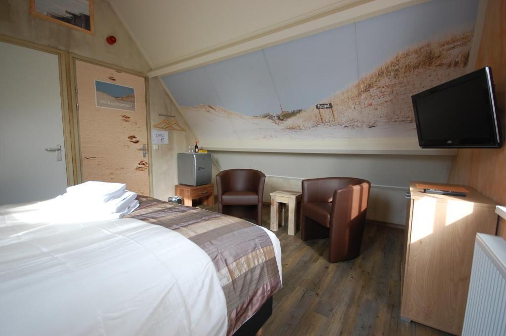 Hotel Bij Hen Op Ameland à Hollum  Chambre photo