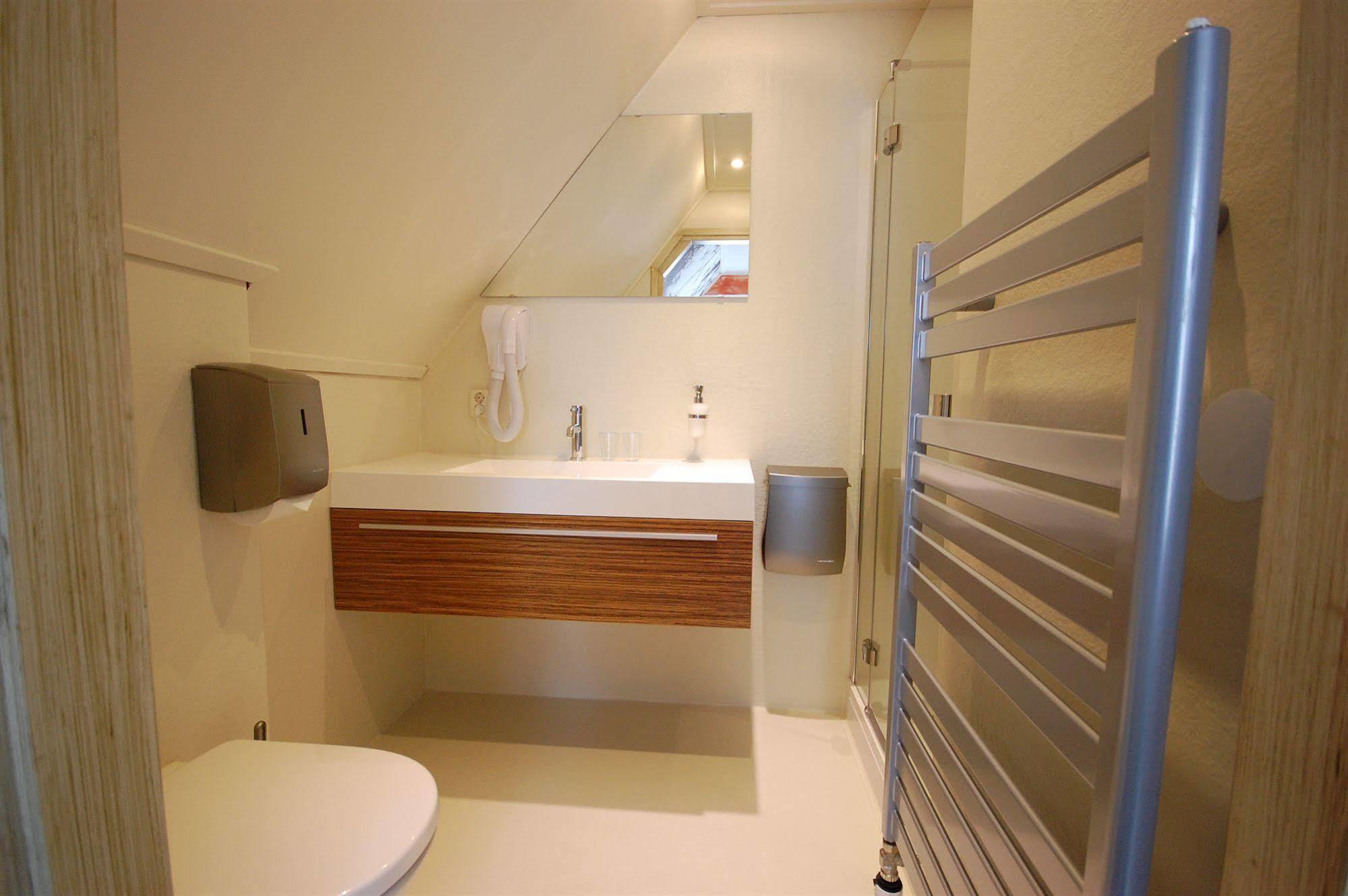 Hotel Bij Hen Op Ameland à Hollum  Extérieur photo