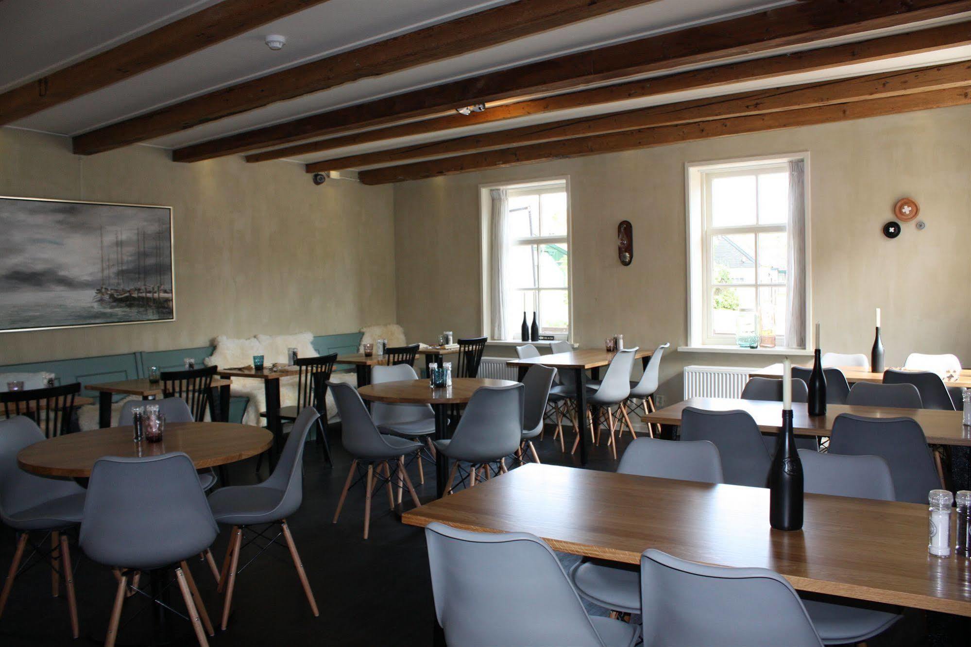 Hotel Bij Hen Op Ameland à Hollum  Extérieur photo